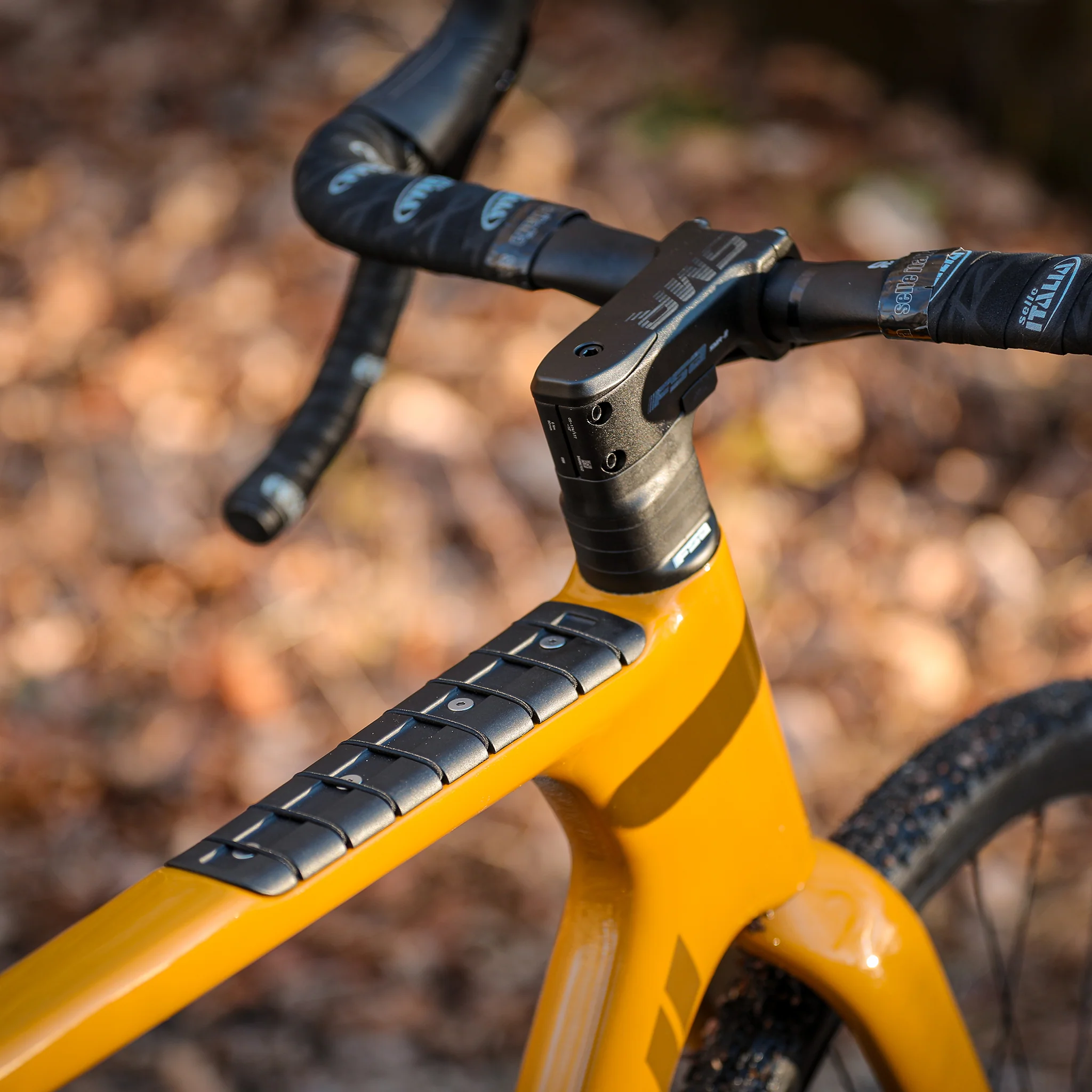 Jari Carbon 1.1 - Image 9